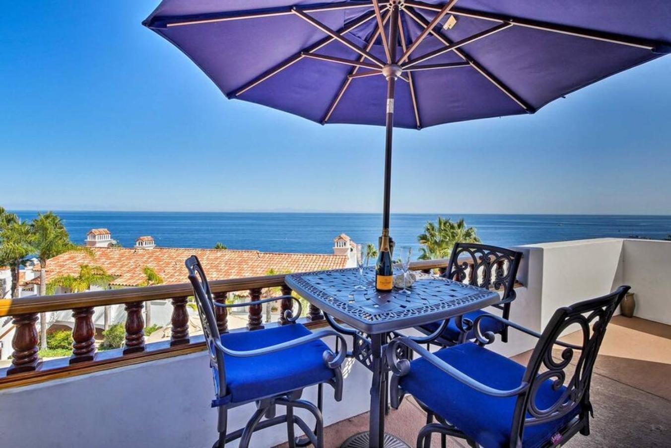 Gorgeous Oceanfront Villa With Panoramic Views Avalon Exterior photo
