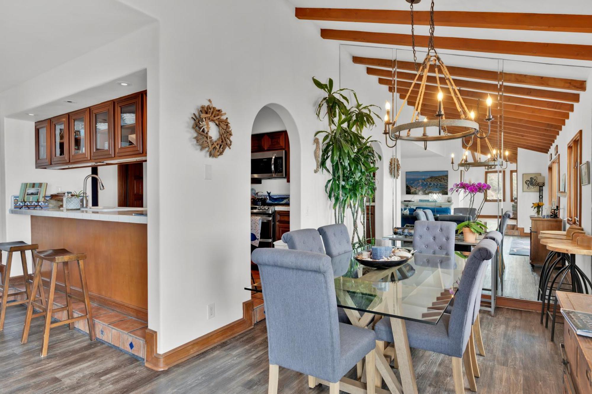 Gorgeous Oceanfront Villa With Panoramic Views Avalon Exterior photo