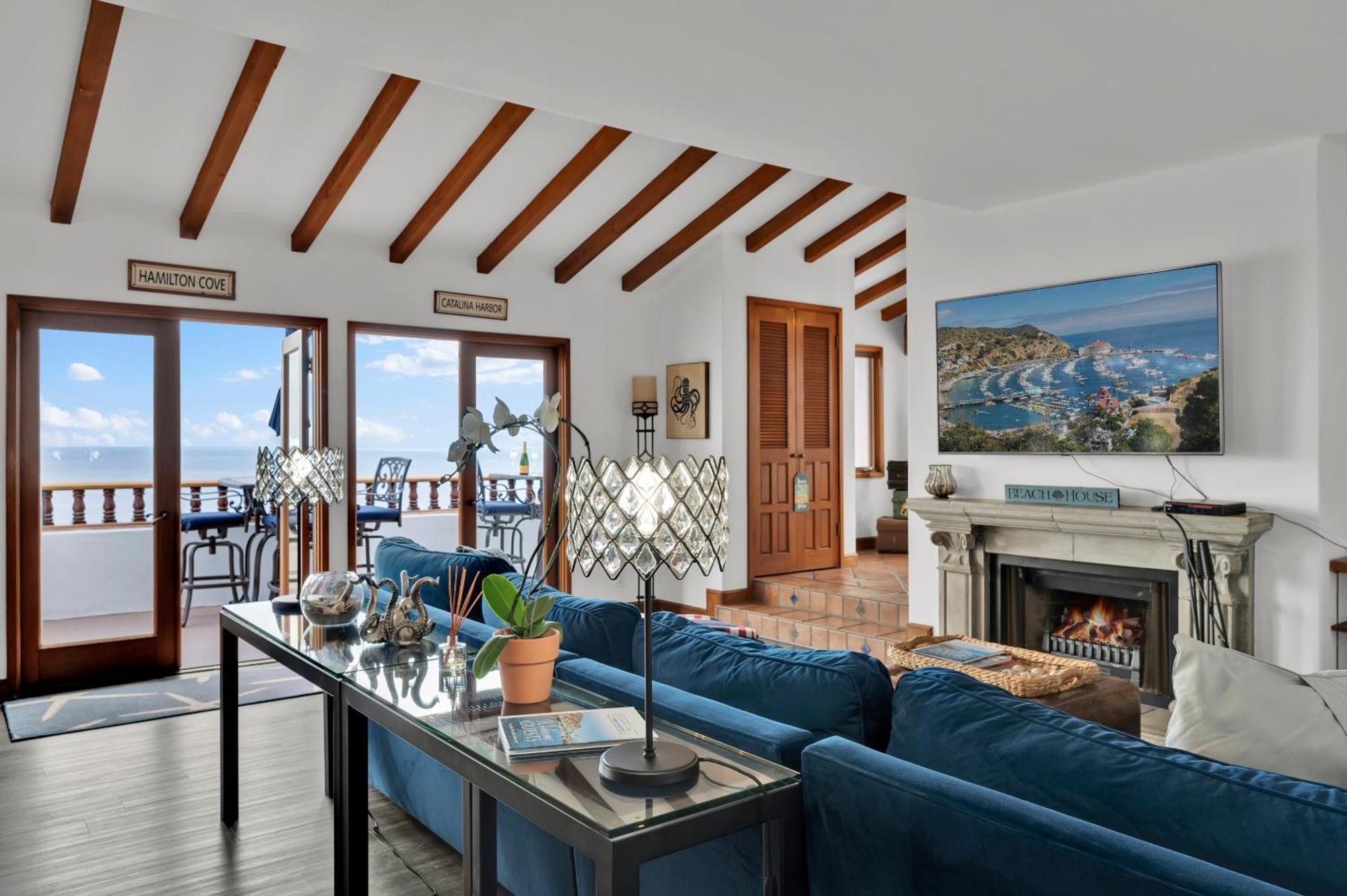 Gorgeous Oceanfront Villa With Panoramic Views Avalon Exterior photo